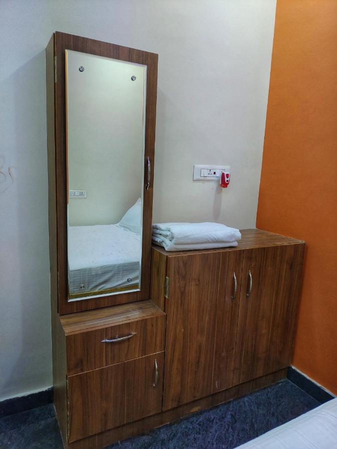 Vijayanagara Home Stay Hampi Extérieur photo